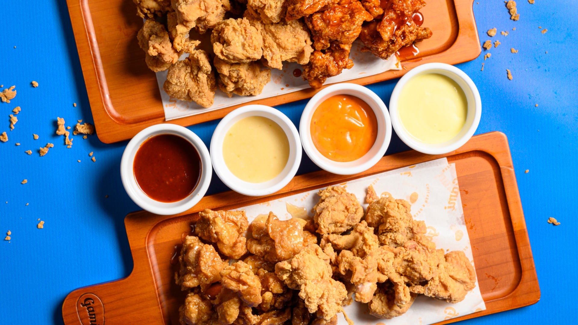 food, fried chicken, food presentation, nuggets